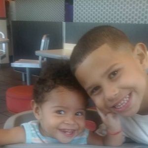 Meet your Posher, Yessica