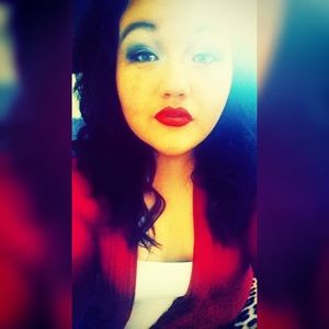 Meet your Posher, Christina