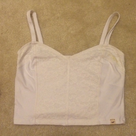 Size medium Hollister crop top! - Picture 1 of 4