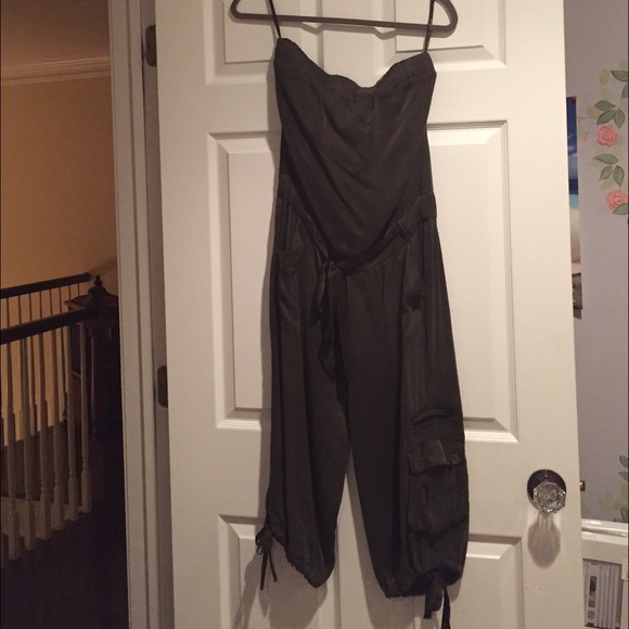 Strapless romper size small!! From Bebe! NWOT