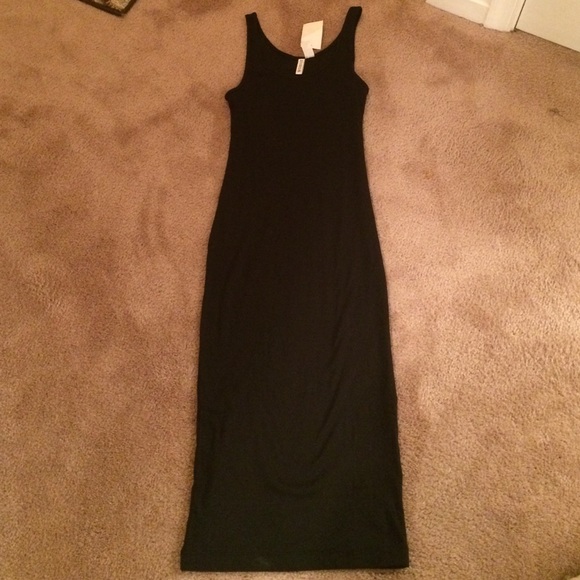 H&M DIVIDED BASIC BLACK DRESS