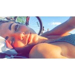 Meet your Posher, Alixandria