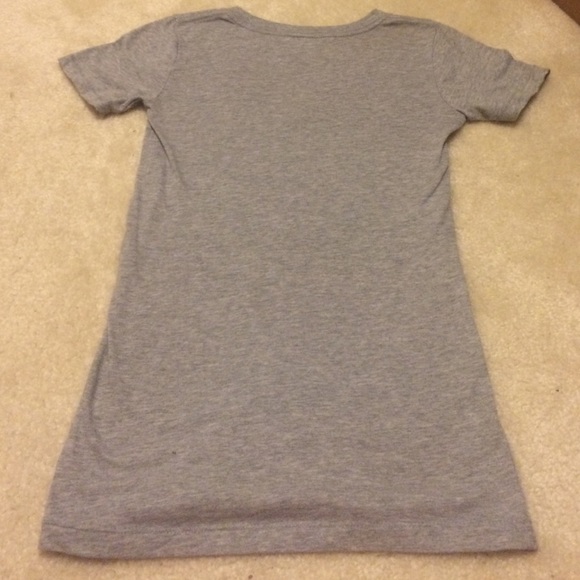 Victoria's Secret Pink v neck tee - Picture 3 of 4