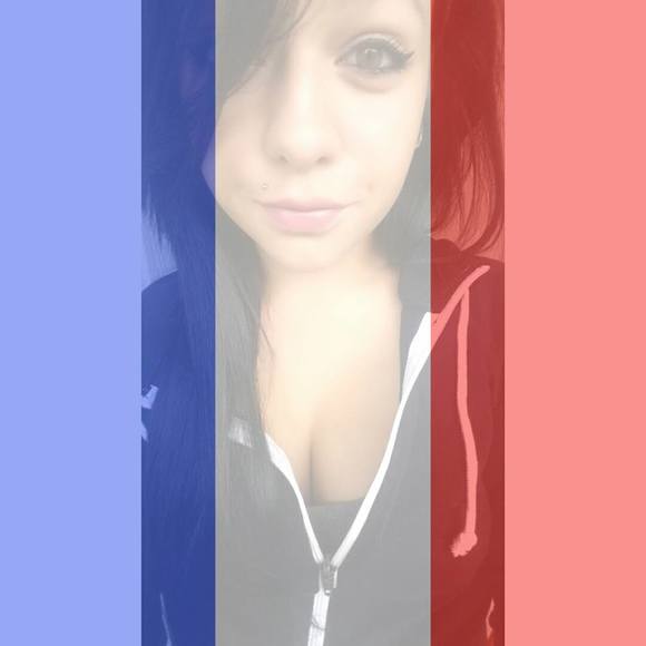 Meet your Posher, Sarah - Picture 1 of 1