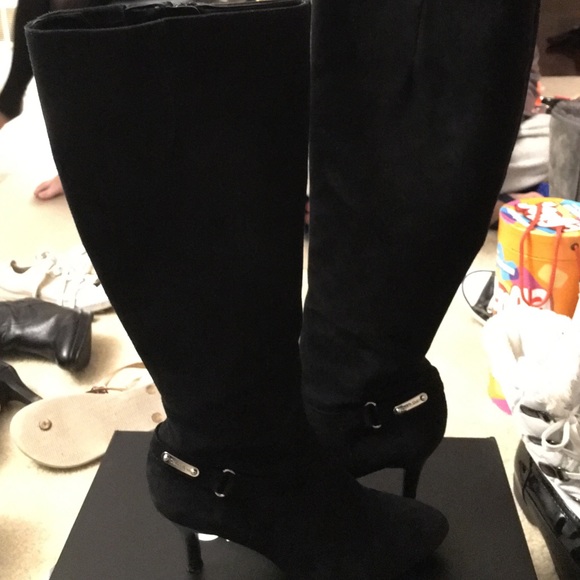 Calvin Klein suede heel boots - Picture 2 of 4