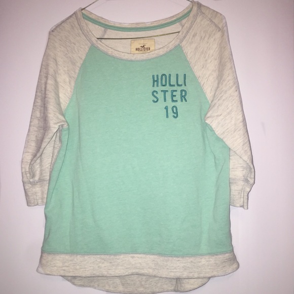 Hollister sweater