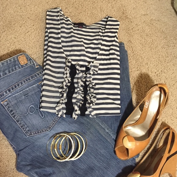 Black and white stripped tank top