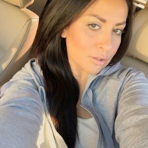 Meet your Posher, Monica