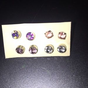 Generic Stud earrings