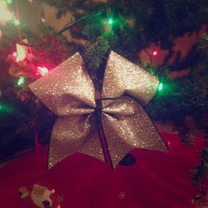 Cheer Bow