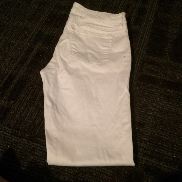 Skinny white jeans