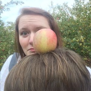 Meet your Posher, Abigail