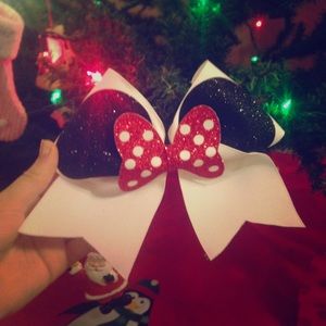 Cheer Bow