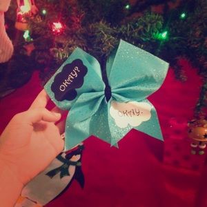Cheer Bow