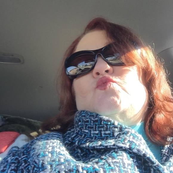 Meet your Posher, Donna - Picture 1 of 1