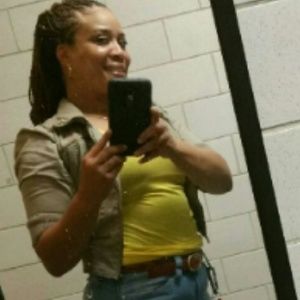 Meet your Posher, Angela