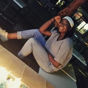 Meet your Posher, Isabell