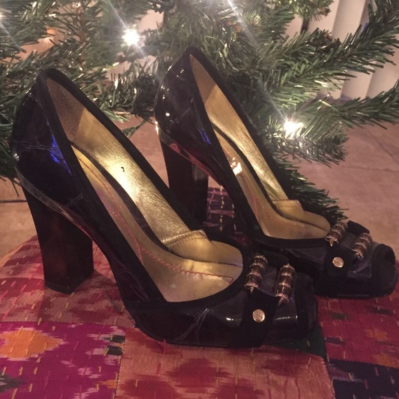 Elaine Turner Peep toe pumps