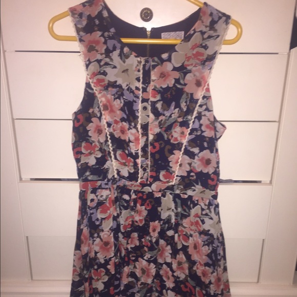 Lucca couture floral dress - Picture 1 of 3