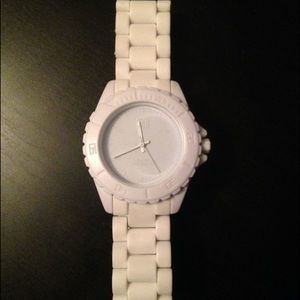 KR3W Phantom white watch