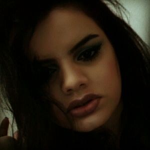 Meet your Posher, Michaela