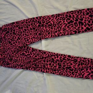 Hot pink Cheetah print XL youth Leggings