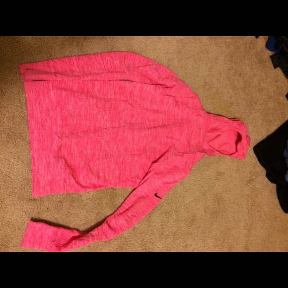 Tons of new or once worn clothes. - Picture 3 of 3
