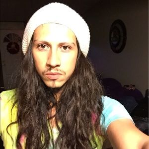 Meet your Posher, Victor