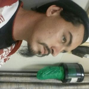 Meet your Posher, Larry