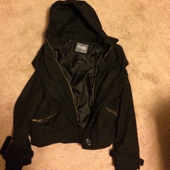 Black jacket - Picture 2 of 3