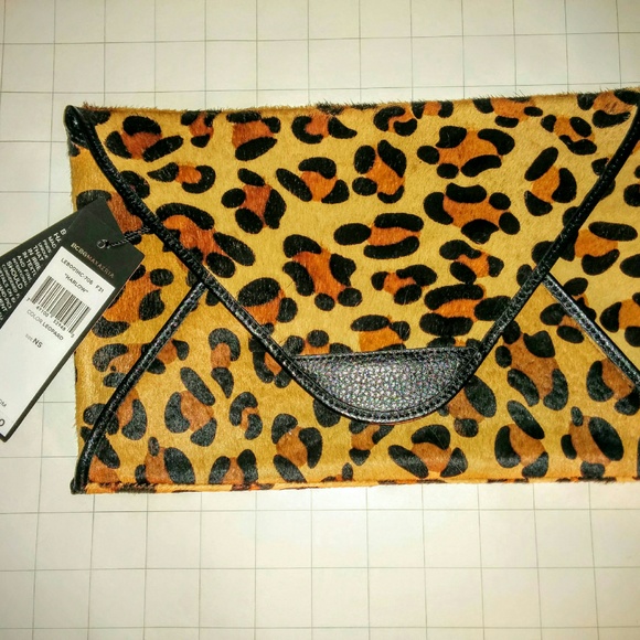 Envelope clutch