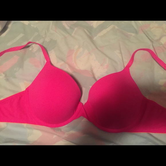 VS pink push up bra