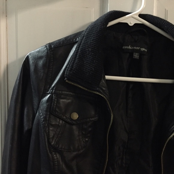 Black pleather jacket - Picture 2 of 4