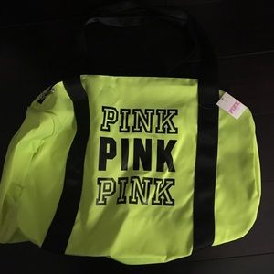 VS PINK DUFFLE BAG