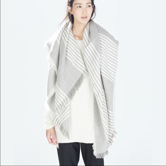 Beautiful Grey blanket scarf with white stripes. - Picture 2 of 4