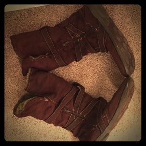 🎈Tall, cozy brown boots! 🎈