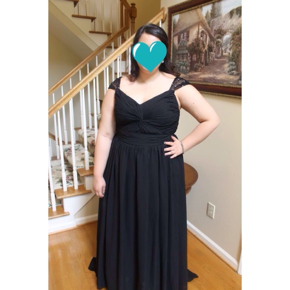 jjs house Dresses & Skirts - *24 HOUR SALE* black prom dress with cap sleeves