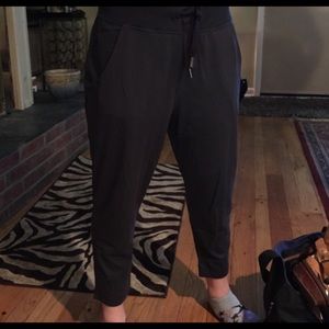 Lulu lemon black workout pants size 8