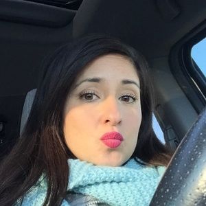 Meet your Posher, Deanna