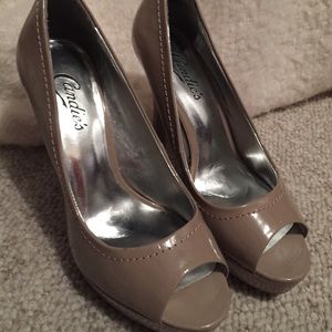 Size 6 Candie's heels. (Peep toe)