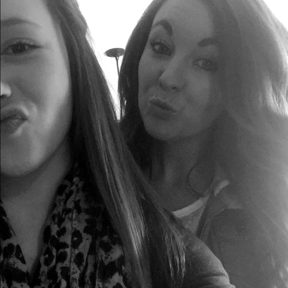 Meet your Posher, Jenna - Picture 1 of 1