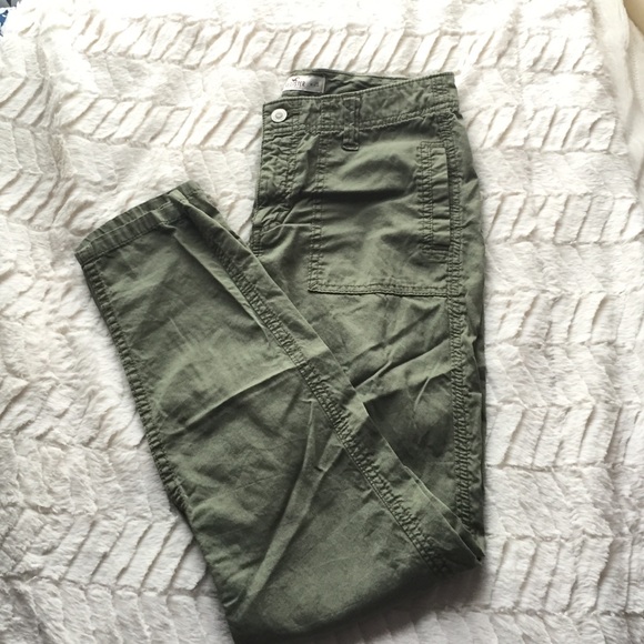 Girls Hollister boyfriend chinos