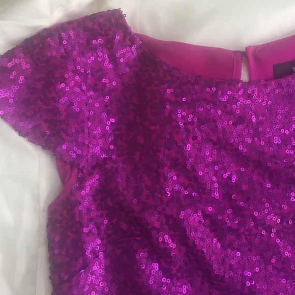 Top - Picture 2 of 4