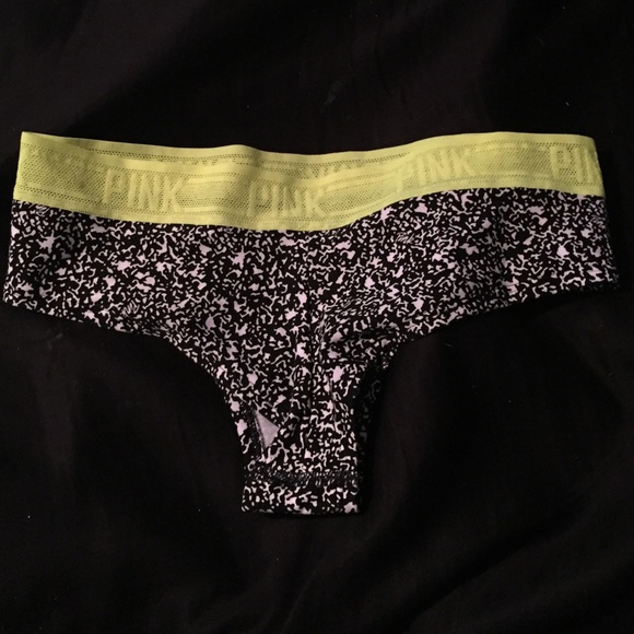*SOLD ON Ⓜ️* NWT SIZE SMALL VS PINK LOGO PANTIES - Picture 4 of 4