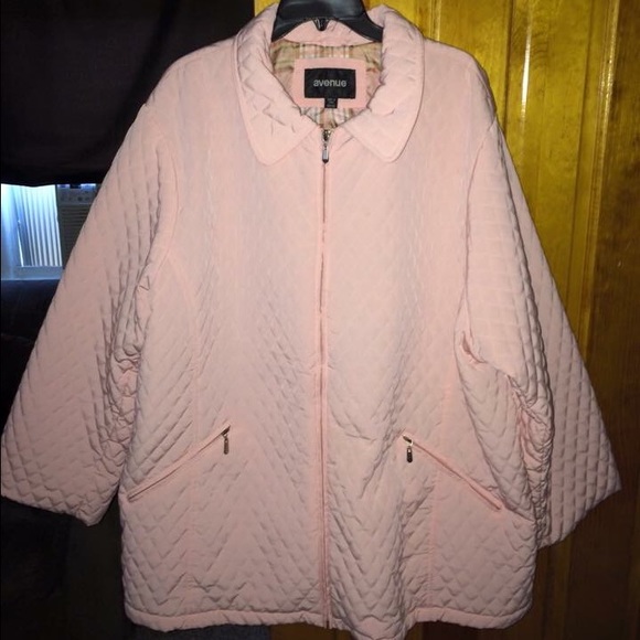 Women's Avenue brand fall/winter coat.