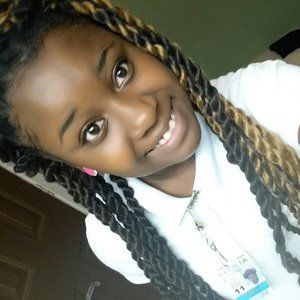 Meet your Posher, Janiah