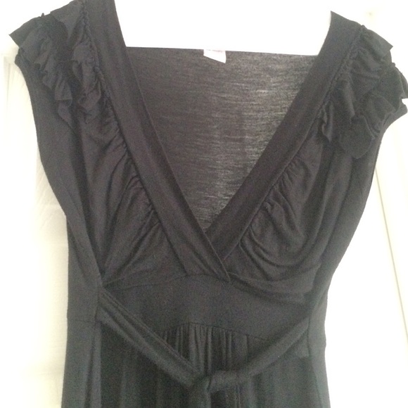 Black Dress - Picture 3 of 3