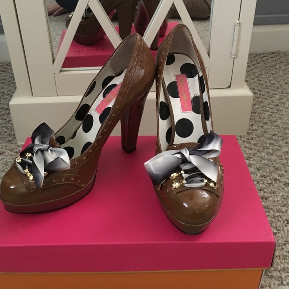 Betsy Johnson Pumps Size 7.5
