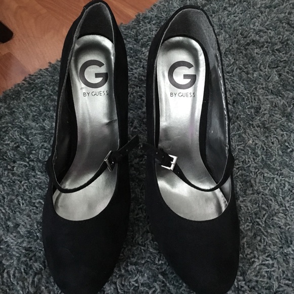 Black platform heals