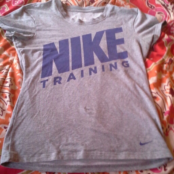 Nike Training Workout Tee - Picture 1 of 3
